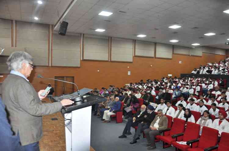 DMC&H Celebrates Scholarship Day