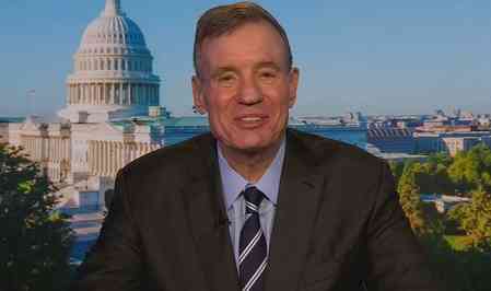 US forces performed brilliantly in Maduro's seizure, but bypassed Congress: Warner