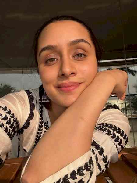 Shraddha Kapoor jokes about ‘blocking’ those who don’t like 'dhoop', shares sun-kissed photos