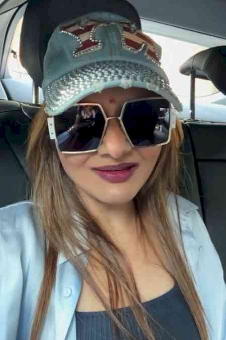 Madhoo calls ‘each & every one a sinner’, asks ‘not to judge anybody else’