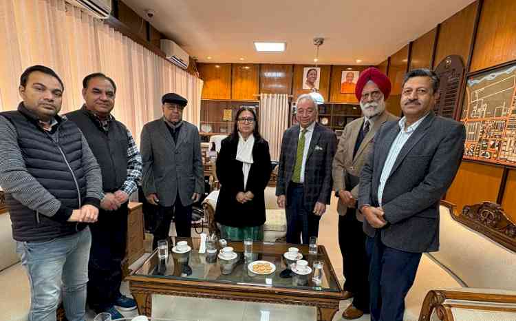 Renowned Biodiversity Expert Prof. Kamaljit S. Bawa Interacts with Panjab University Faculty on Biodiversity and Climate Change