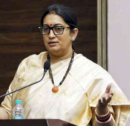 What’s in the documents that Mamata Banerjee came with police to save accused: Smriti Irani on I-PAC raid 