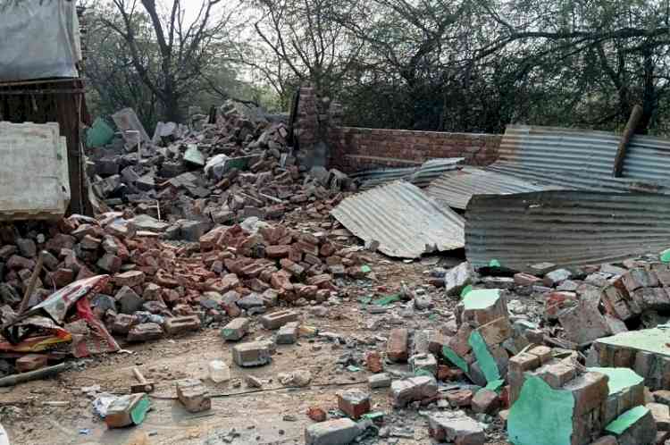 गांव जिंदरान कलां में अवैध निर्माण धवस्त