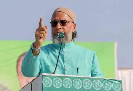 'Reflects Himanta Biswa Sarma's Pakistani thinking', Owaisi hits out at 'Hindu PM' remark