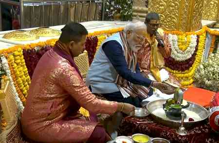 Somnath Swabhiman Parv: PM Modi offers prayers at Somnath Temple
