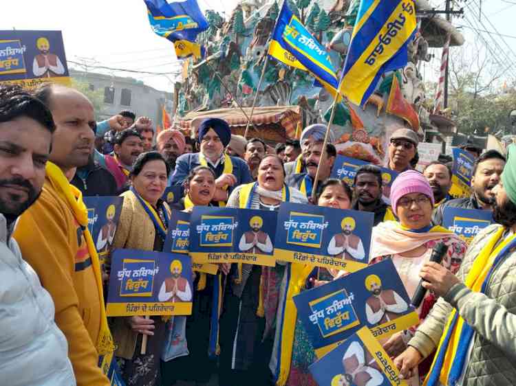 MLA Prashar leads 'Yudh Nashean Virudh' awareness march in old city areas; appeal residents to join hands in fight against drugs