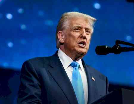 Trump declares emergency to shield Venezuelan oil funds