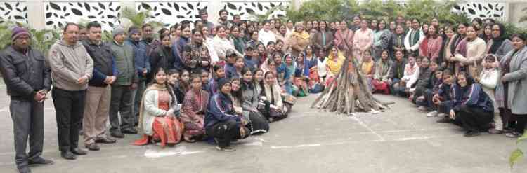 PCM S.D. College for Women Celebrates Lohri Dhiaan Di with Traditional Spirit