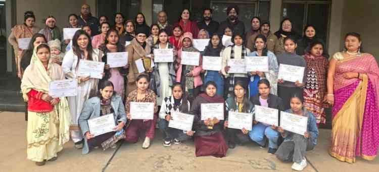 Certificate Distribution Function held at Groz- Beckert NIIFT Skill Development Facility