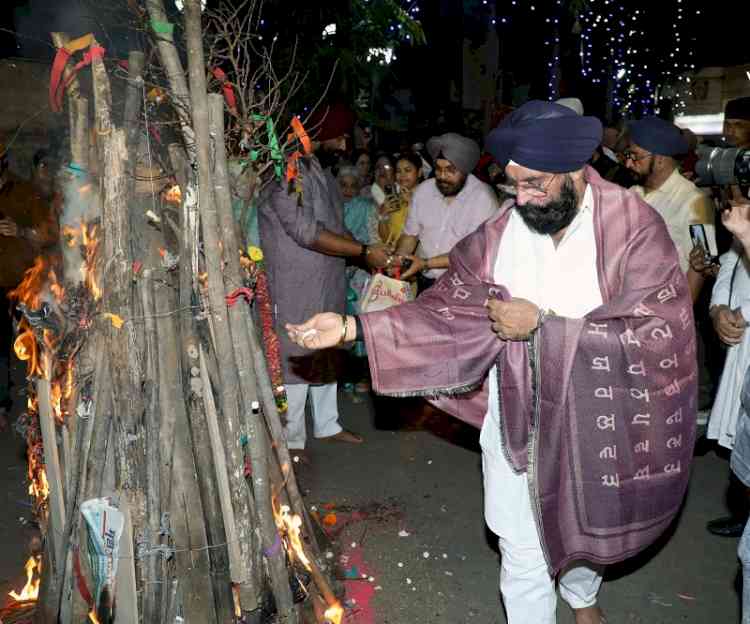 Lohri of Faith Burning Bright in Mumbai for 24 Years