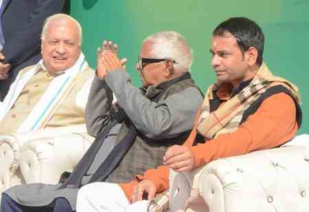 'May be surrounded by Jaichands': Tej Pratap on Tejashwi skipping his Dahi-Chura event