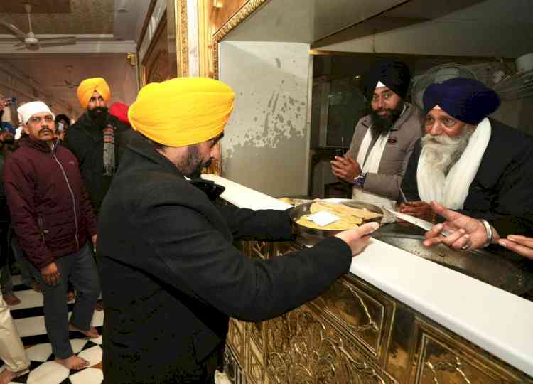 CM Bhagwant Singh Mann appears before Sri Akal Takht Sahib as humble Sikh