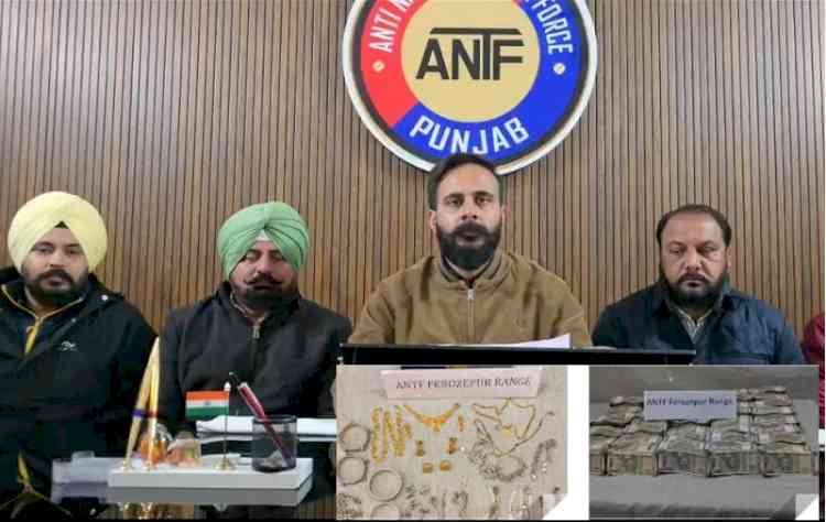 ANTF nabs wife, mother of drug smuggler; 2 Kg heroin, Rs 47.5 lakh drug money seized