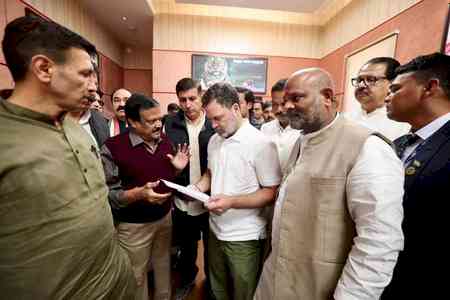 LoP Gandhi arrives in Indore to meet families of those affected by contaminated water in Bhagirathpura