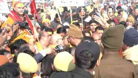 Saints assaulted, stopped from taking bath at Sangam: Shankaracharya Avimukteshwaranand’s claims ignite row