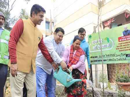 Delhi: NDMC VC Kuljeet Singh Chahal leads 'Ek Ped Maa Ke Naam' drive in Laxmibai Nagar