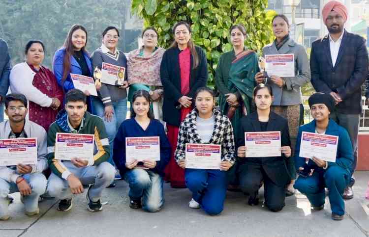 KMV in collaboration with the District Administration celebrates National Voters’ Day 