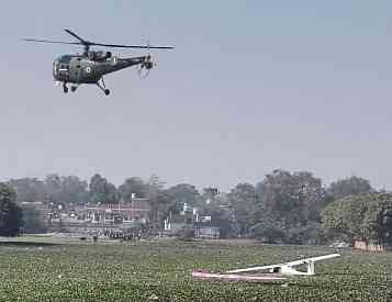 IAF microlight aircraft makes emergency landing in Prayagraj pond, pilots safe