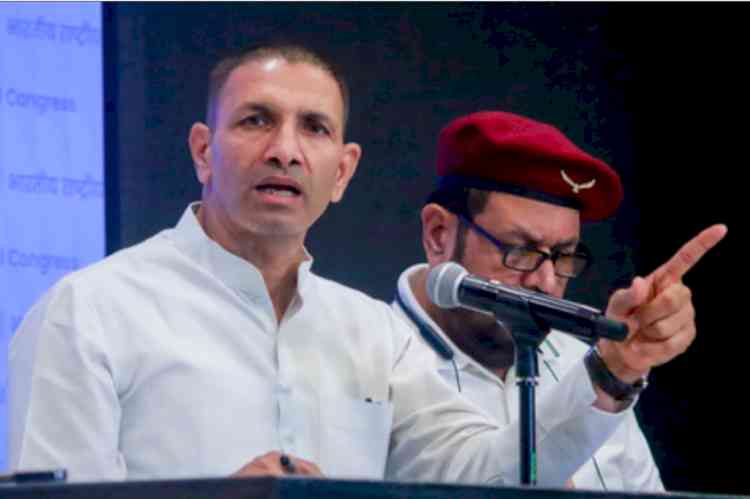 Cong slams BJP govt over MP Chief Secy's 'veiled' remarks on corruption in districts