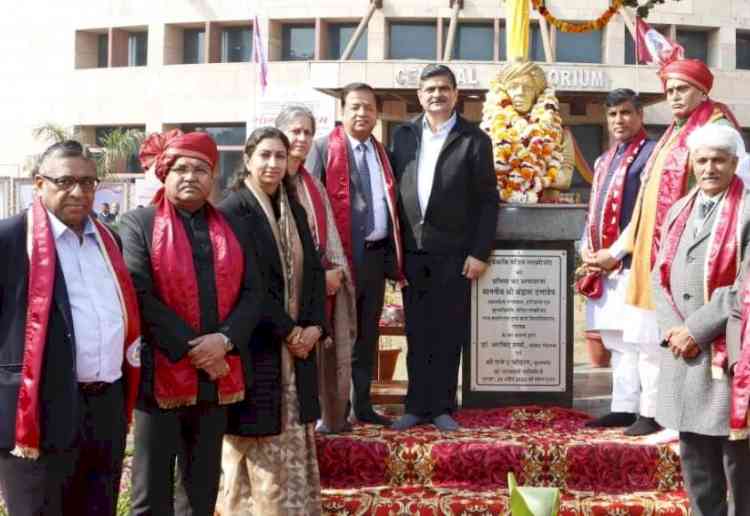 हरियाणा की कलात्मक अभिव्यक्ति को स्वर देता है सांगः शिक्षा मंत्री ढांडा