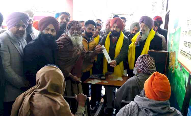 Minister Hardeep Singh Mundian inaugurates health insurance card making camp in Mangarh village of Sahnewal