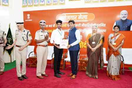 Telecom PLI creates 25,000 manufacturing jobs, hits exports worth Rs 13,000 crore: Minister