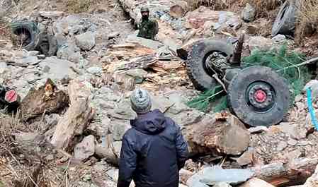 Army jawan slain in Doda cremated with full state honours in Bihar's Bhojpur