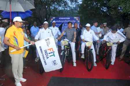 Historic Fit India Sundays on Cycle unfolds at Attari Border on Republic Day Eve
