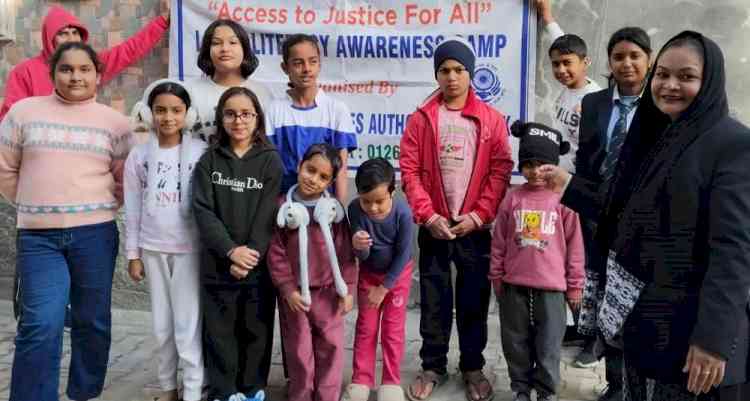 नेशनल गर्ल चाइल्ड डे पर बाल अधिकारों के प्रति जागरूकता अभियान चलाया