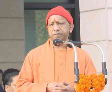 Disrespecting Constitution is insult to freedom fighters: CM Yogi on R-Day