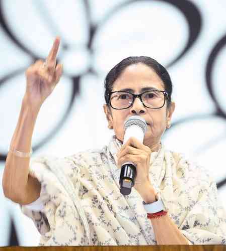 Mamata Banerjee likely to visit New Delhi to create consensus among opposition against SIR