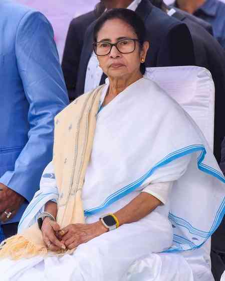 Mamata Banerjee set to raise the ante on alleged vote theft in Delhi, leave Congress behind