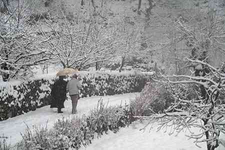 J&K's 40-day 'Chillai Kalan' ends on Jan 30; tourists throng Gulmarg, Sonamarg