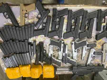 BSF, Punjab Police foil cross-border smuggling attempt; seize heroin, 21 pistols