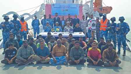 Bangladesh returns 23 Indian fishermen, India responds by repatriating 128 Bangladeshis
