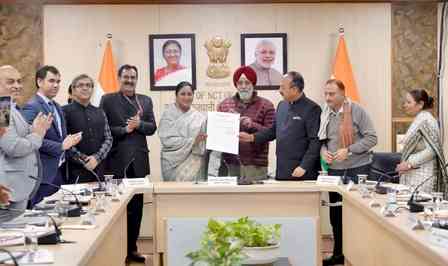 Delhi govt releases Rs 500 crore to MCD for dust mitigation