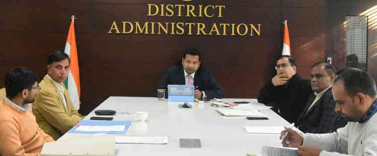 रबी सीजन शुरू होने से पूर्व मंडियों में सभी तैयारी पूरी करने के निर्देश दिए उपायुक्त सचिन गुप्ता ने