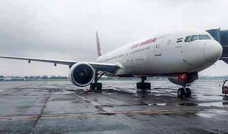 Air India grounds Boeing 787-8 after pilot flags possible fuel control switch issue
