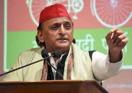 Akhilesh Yadav accuses Centre of betraying farmers over India-US trade deal