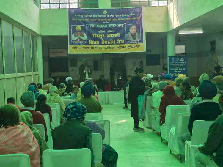 Medical check-up, felicitation camps held under Sade Buzurg, Sada Maan program