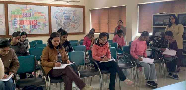 English Literary Society of PCM S.D. College for Women holds Creative Writing Competition