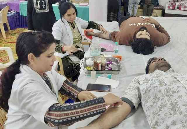 30वें रक्तदान शिविर में 167 यूनिट एकत्रित