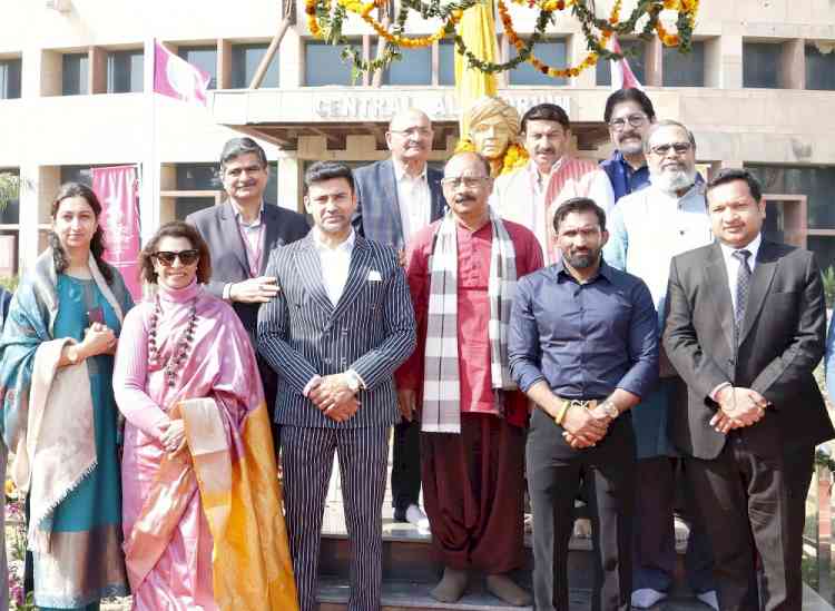 डीएलसी सुपवा में भारंगम व सारंग महोत्सव के आगाज के साथ सजी कला व संस्कृति की महफिल