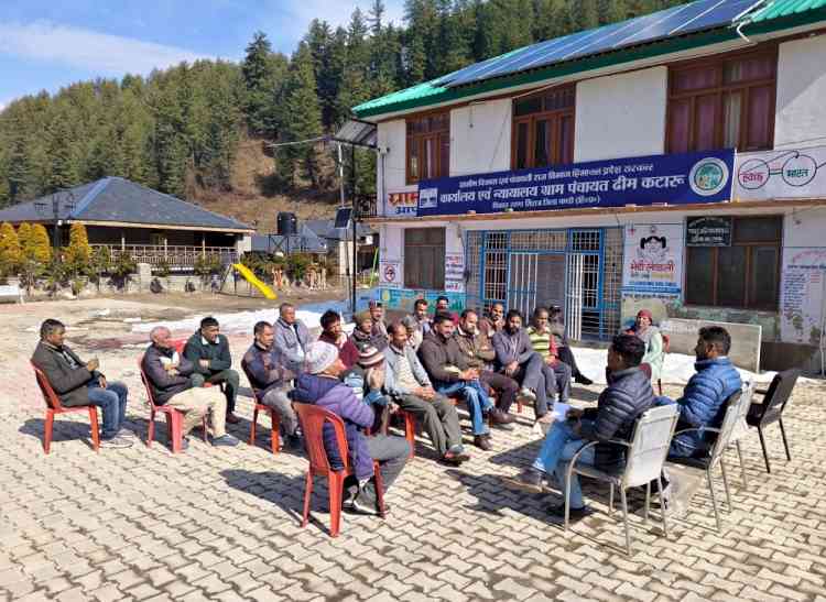 Awareness Drive on Alternaria and Marssonina Leaf Blotch in Apple Begins Across Five Districts