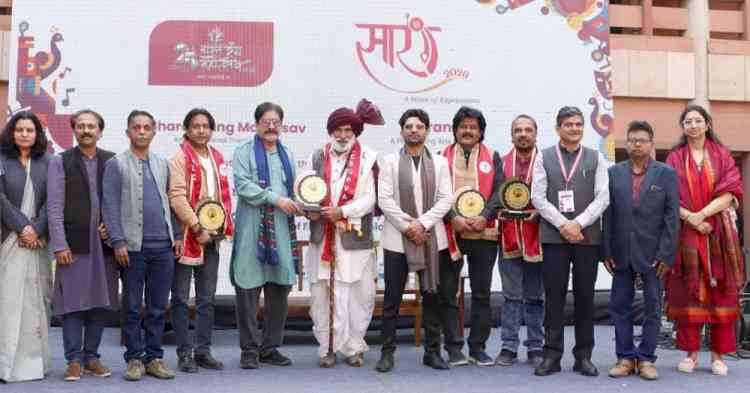 The perfect blend of Acting and Music mesmerizes the audiences on the second day of ‘Saarang’ and ‘Bharangam’ at DLC SUPVA