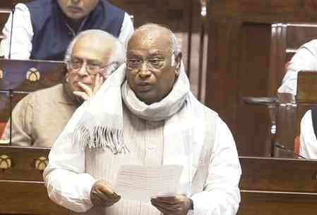 Kharge demands RS chairman to restore expunged remarks from speech on President’s address