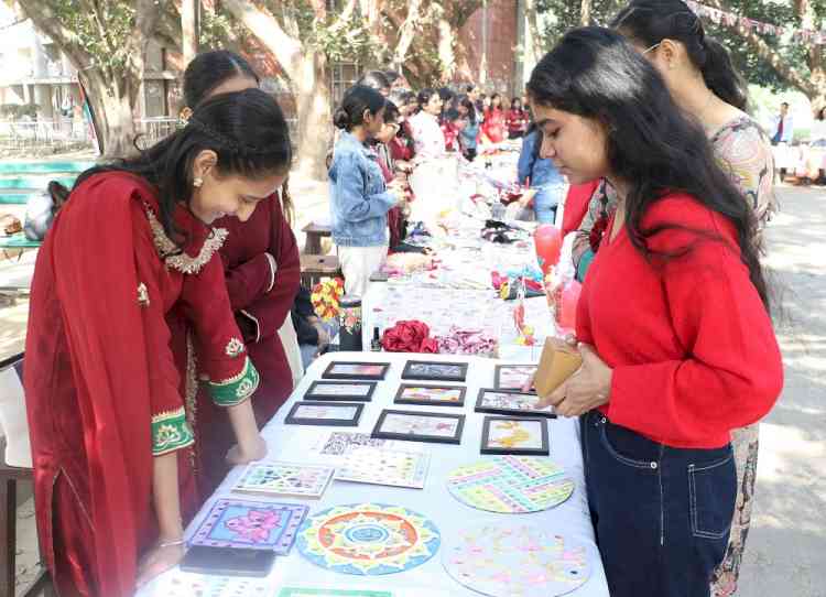 Kala–E–Ishq organised by students of UIFT