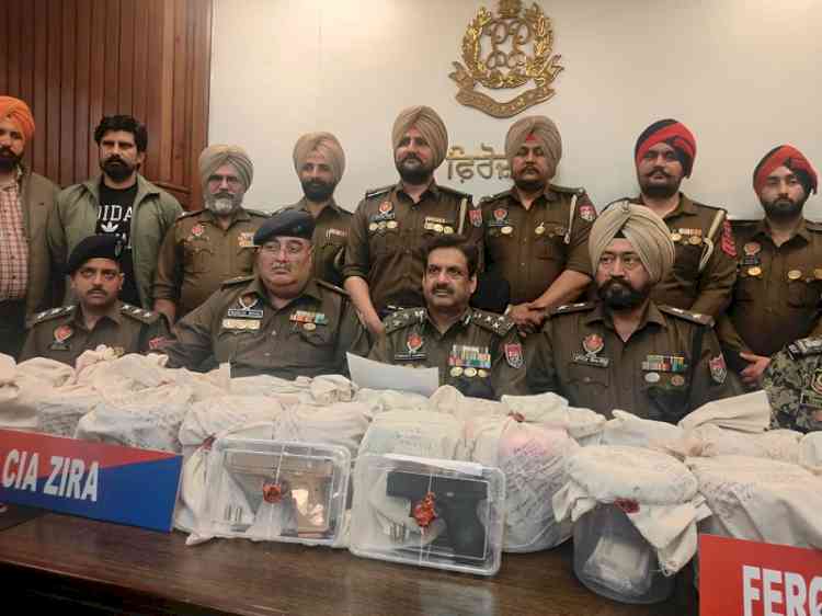 Heroin haul of 22.295 kg; Four held by CIA