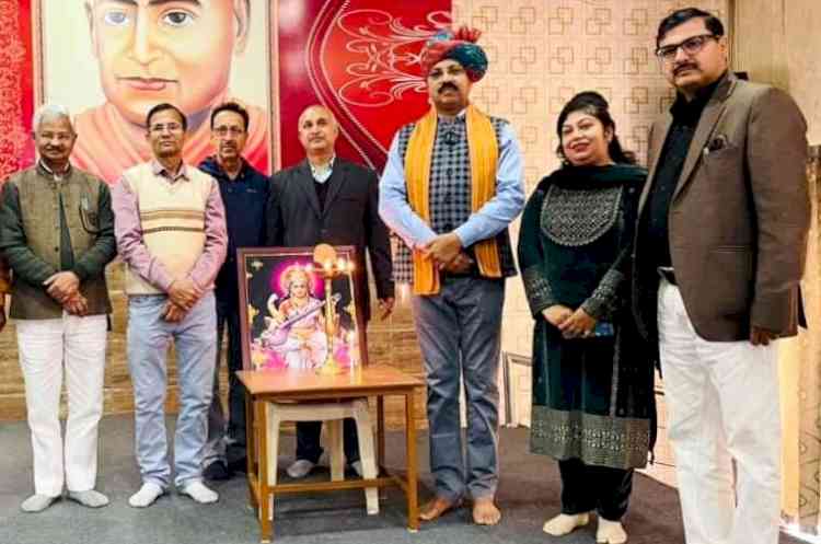 डिजिटल युग में भी प्रासंगिक है रेडियोः डॉ. वीरेंद्र सिंह चौहान