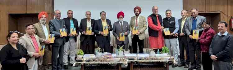 गुरु नानक देव विश्वविद्यालय में ‘हिंदी साहित्य में किसान-विमर्श’ पर एक दिवसीय राष्ट्रीय संगोष्ठी संपन्न